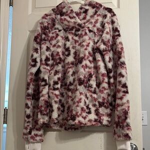 Freely Pull Over - Pink and White
